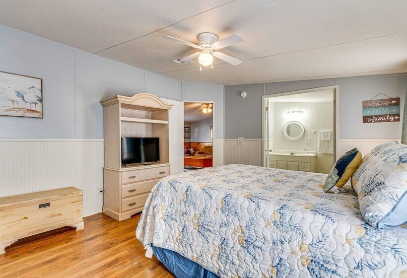 Pensacola Home W/ Private Dock   7 Mi To Beaches