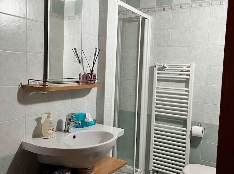 פנסיון B&b Villa Erika