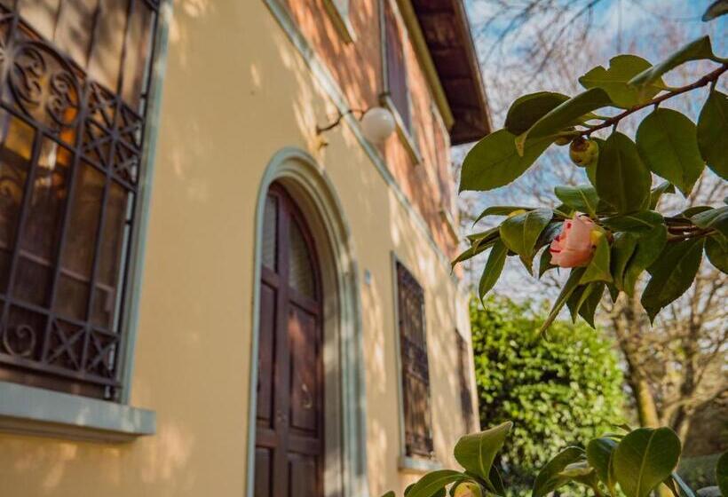 פנסיון B&b Villa Erika