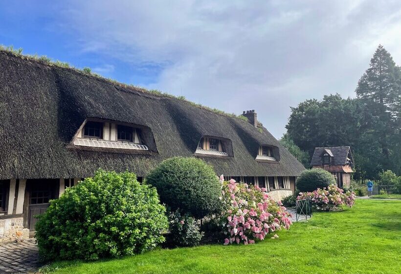بنسيون La Chaumière Normande