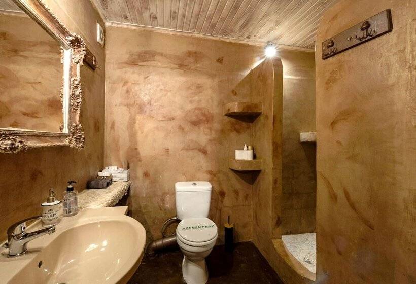 پانسیون Lykovrisi Guest House