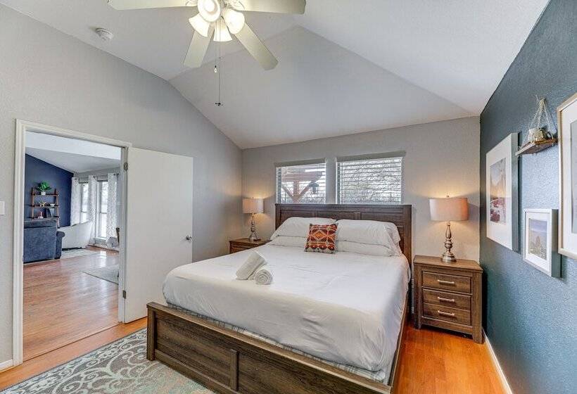 Pet Friendly Austin Home W/ Patio & Fenced Yard!