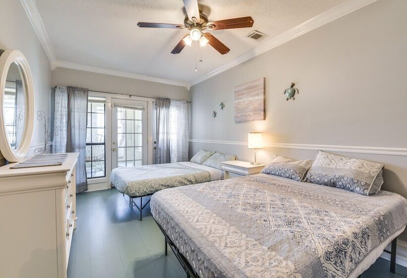 Pet Friendly Fort Walton Beach Home: 4 Mi To Ocean