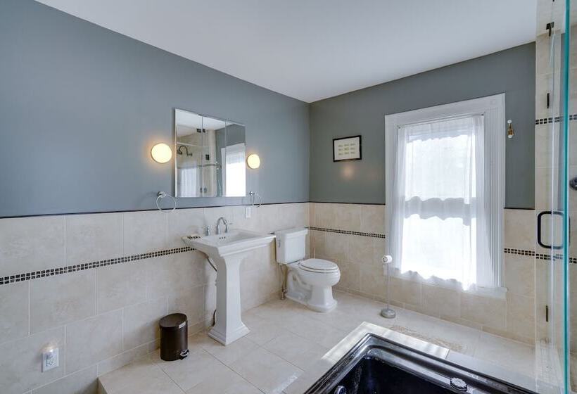 Pet Friendly Hudson Home Near Won Dharma Center!