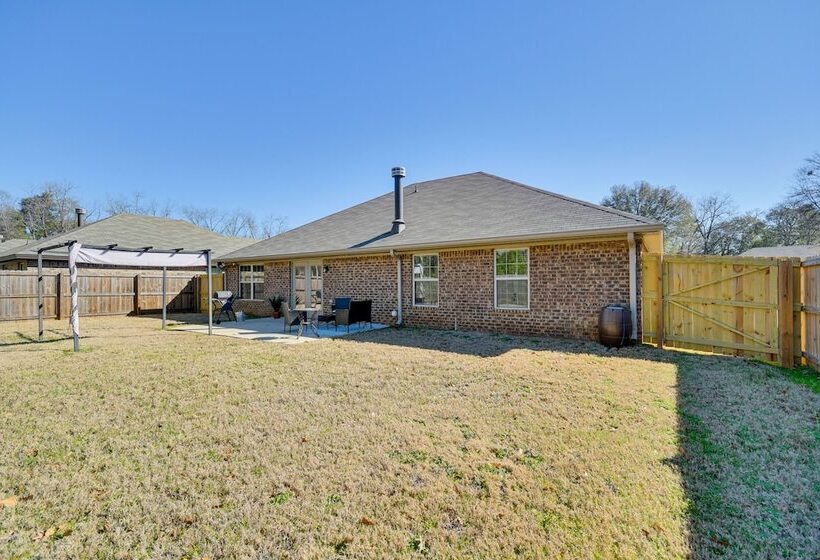 Prattville Home W/ Fire Pit 2 Mi To Downtown!