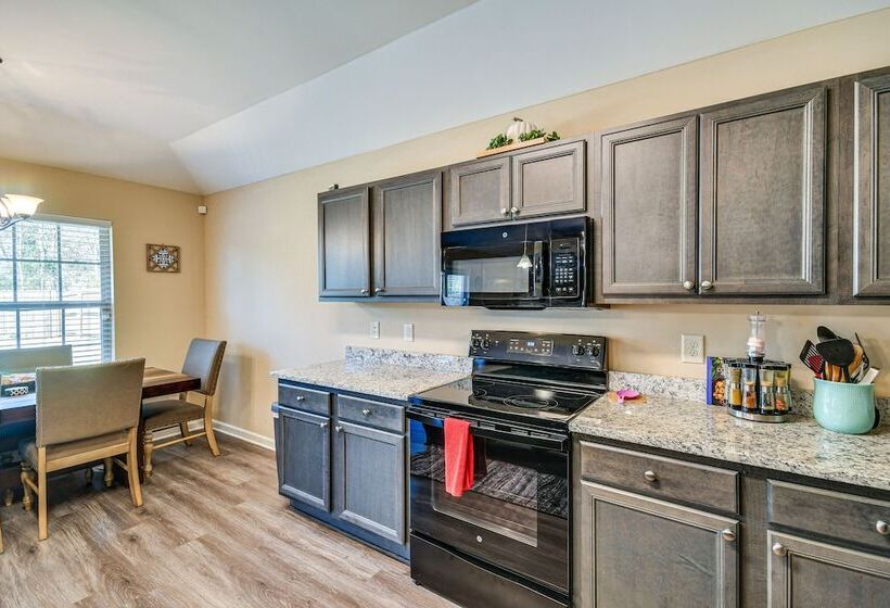 Prattville Home W/ Fire Pit 2 Mi To Downtown!