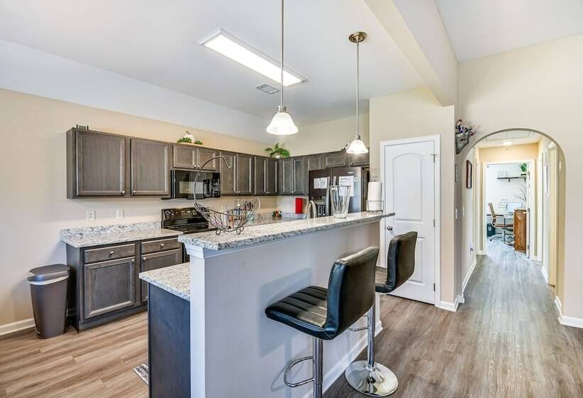 Prattville Home W/ Fire Pit 2 Mi To Downtown!