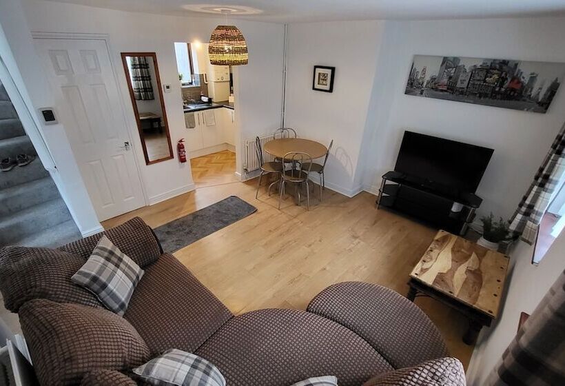 Резиденция Heart Of Lincoln City, 3 Bedrooms, Sleeps 4 Guests