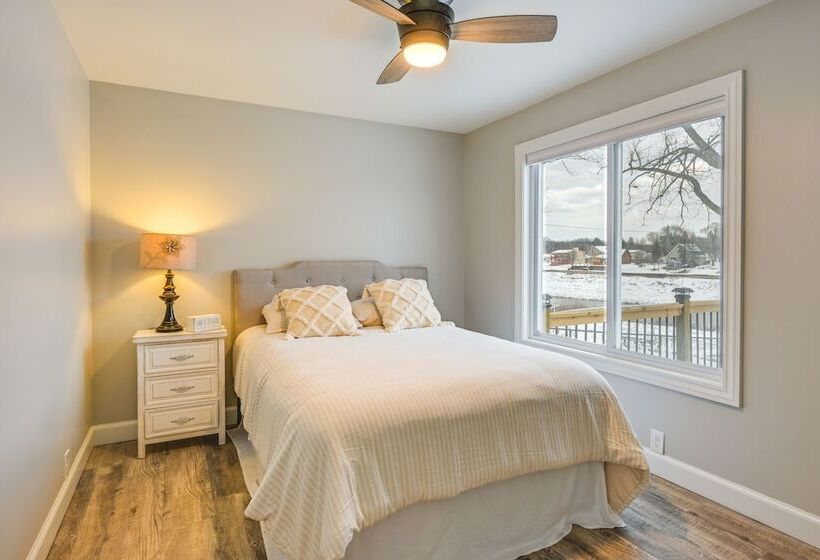 Riverfront Michigan Cottage W/ Fire Pit & Kayaks!