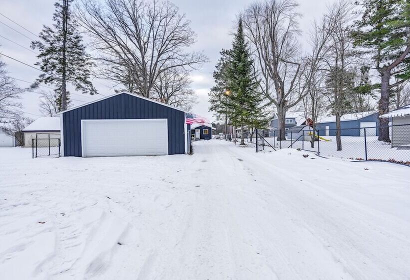 Riverfront Michigan Cottage W/ Fire Pit & Kayaks!