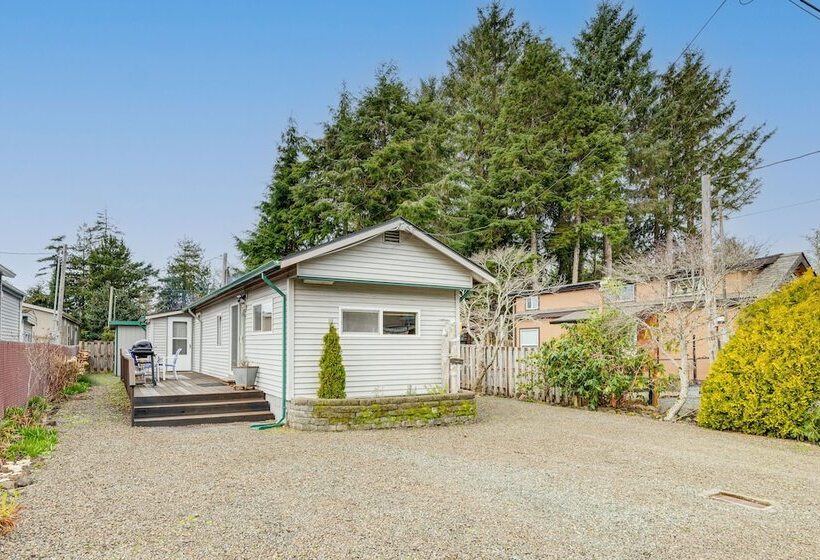 Rockaway Beach Home, Walk To Ocean, Pet Friendly!