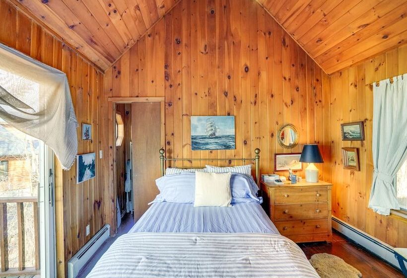 Pet Friendly Cabin Overlooking Sleepy Hollow Lake