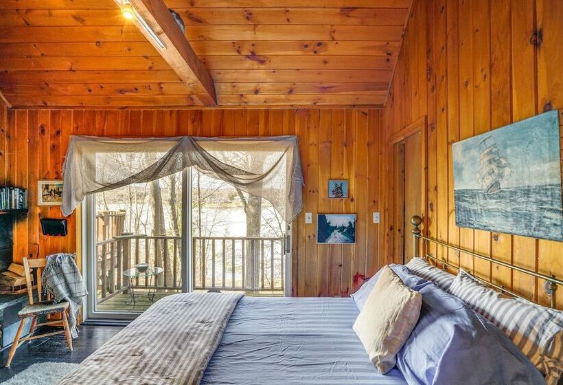Pet Friendly Cabin Overlooking Sleepy Hollow Lake