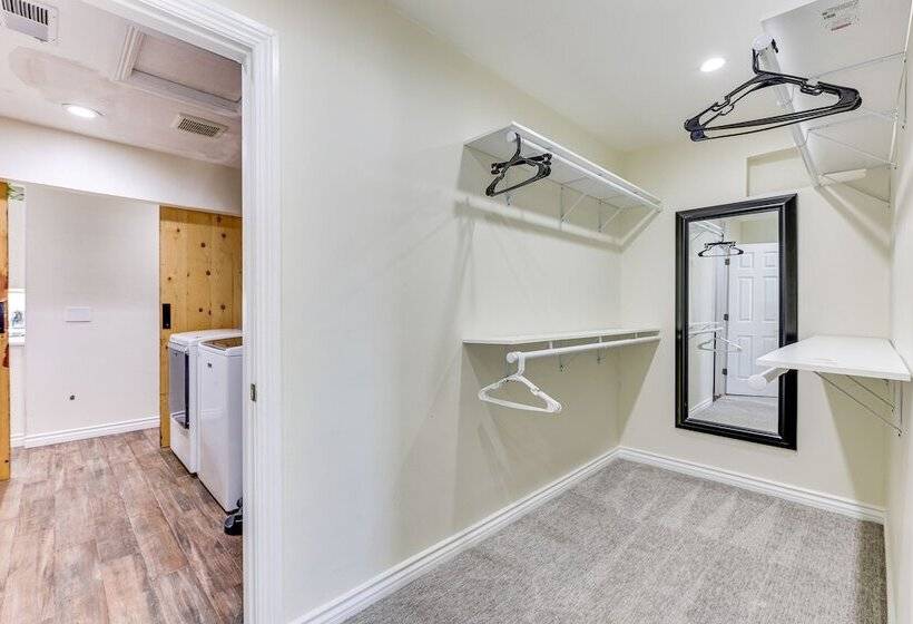 Sleek Phoenix Paradise W/ Outdoor Pool + Fire Pit!