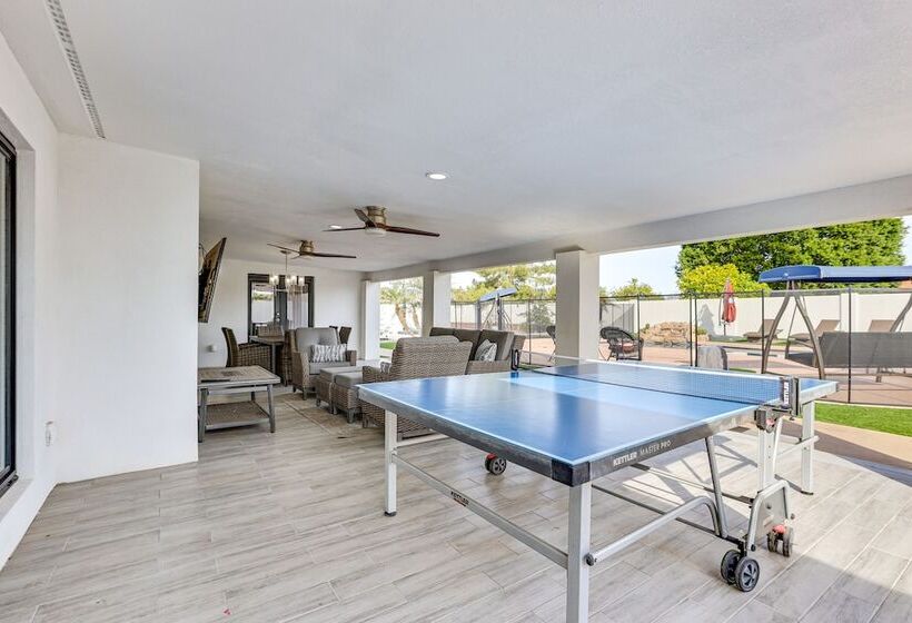 Sleek Phoenix Paradise W/ Outdoor Pool + Fire Pit!
