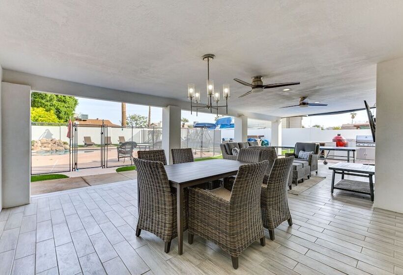 Sleek Phoenix Paradise W/ Outdoor Pool + Fire Pit!