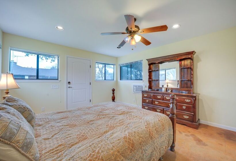 Southwest Austin Home W/ Pool, 13 Mi To Downtown!