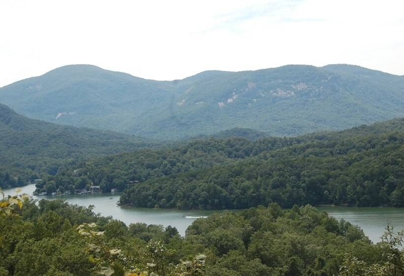 Spacious Cabin With Fantastic Long Range Mountain And Lake Views   Lake Lure   The Overlook 4 Bedroo