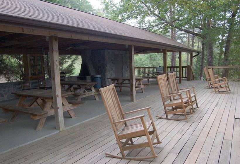 Spacious Cabin With Fantastic Long Range Mountain And Lake Views   Lake Lure   The Overlook 4 Bedroo
