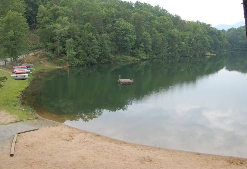 Spacious Cabin With Fantastic Long Range Mountain And Lake Views   Lake Lure   The Overlook 4 Bedroo