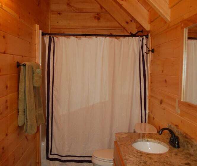 Spacious Cabin With Fantastic Long Range Mountain And Lake Views   Lake Lure   The Overlook 4 Bedroo