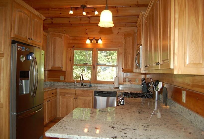 Spacious Cabin With Fantastic Long Range Mountain And Lake Views   Lake Lure   The Overlook 4 Bedroo