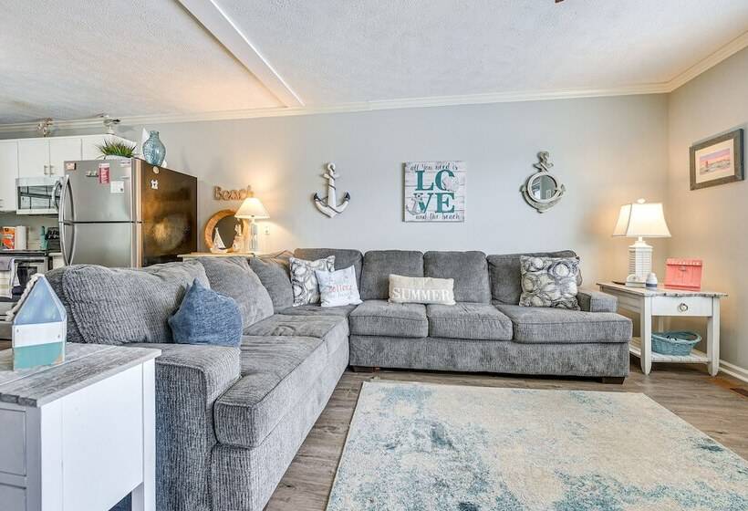 Sunny North Myrtle Beach Home: Walk To Ocean!