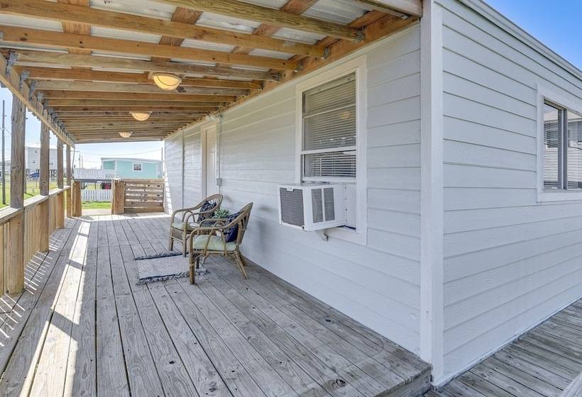 Texas Stilt House: Walk To Surfside Beach!