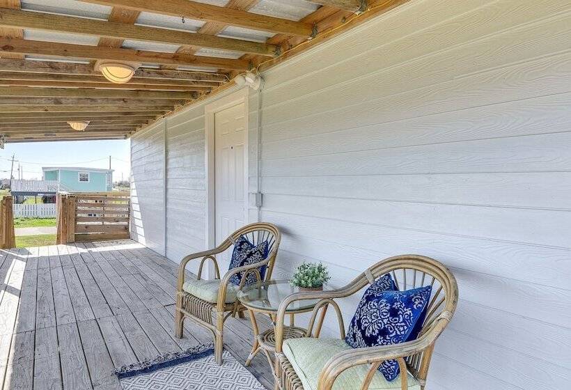 Texas Stilt House: Walk To Surfside Beach!