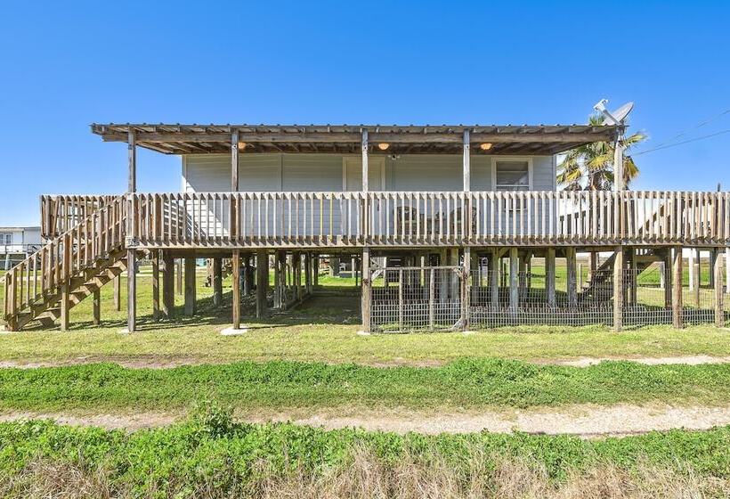 Texas Stilt House: Walk To Surfside Beach!