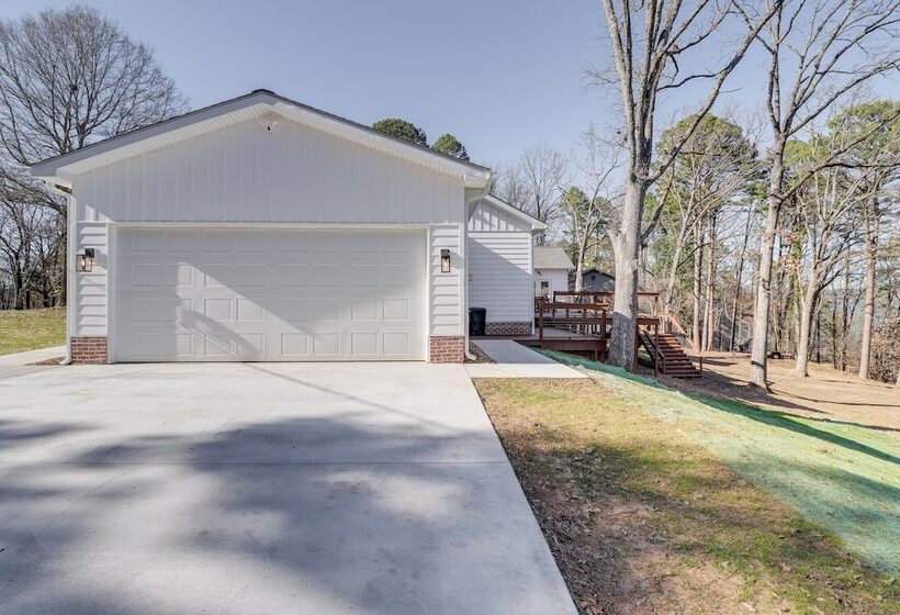 The Hamilton Heber Springs  Home W/ Hot Tub!