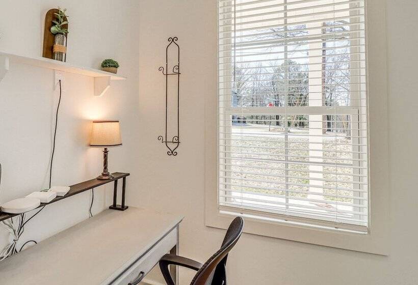 The Hamilton Heber Springs  Home W/ Hot Tub!