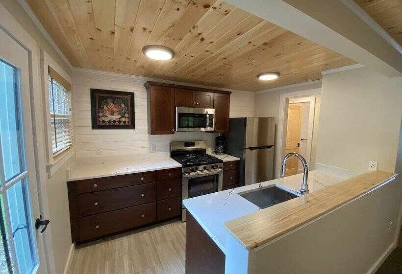 The Pines At Center Harbor