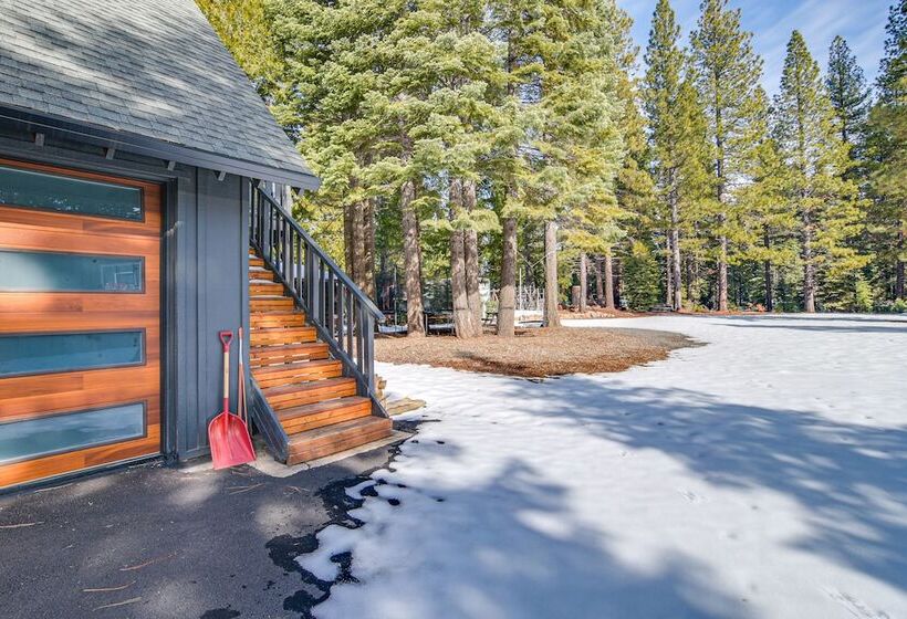 Westwood Cabin: Lake Almanor Across The Street!