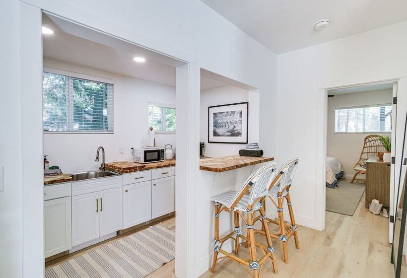 Westwood Cabin: Lake Almanor Across The Street!