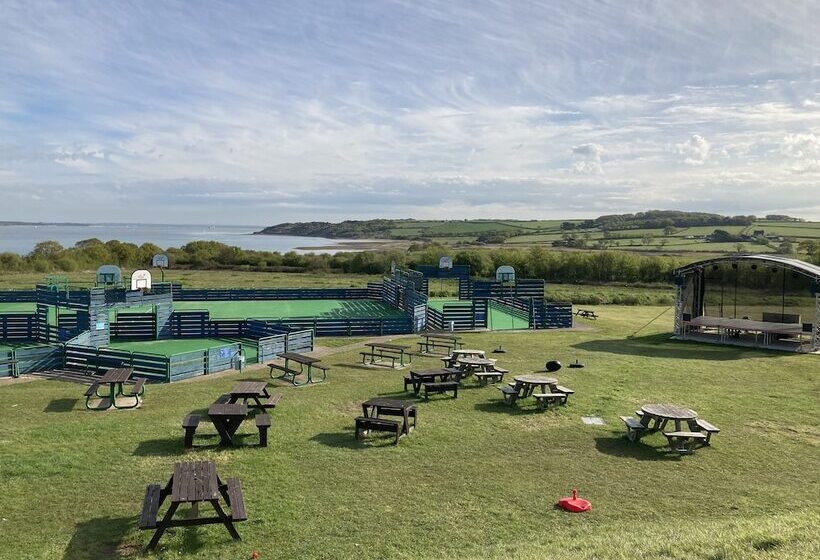 3 Bed Caravan Sea Views Discounted Ferry