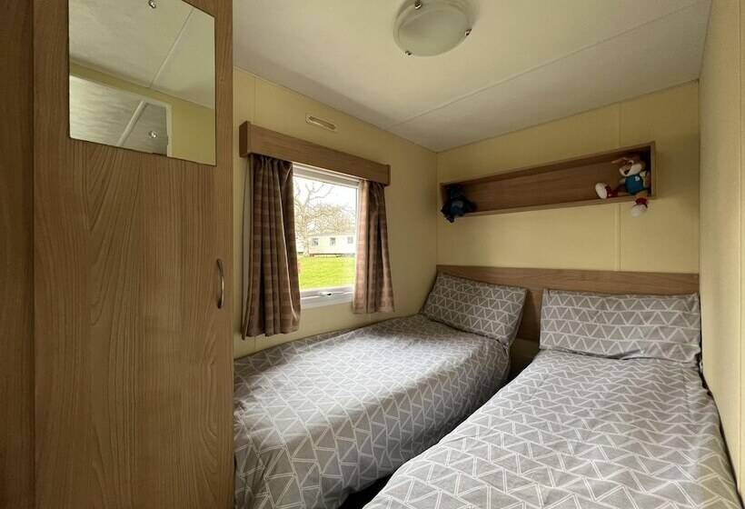 3 Bed Caravan Sea Views Discounted Ferry