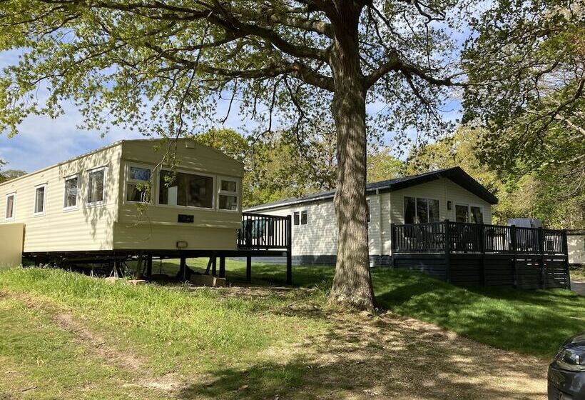 3 Bed Caravan Sea Views Discounted Ferry