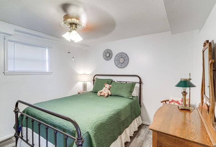 Arkansas Lake House W/ Private Dock!