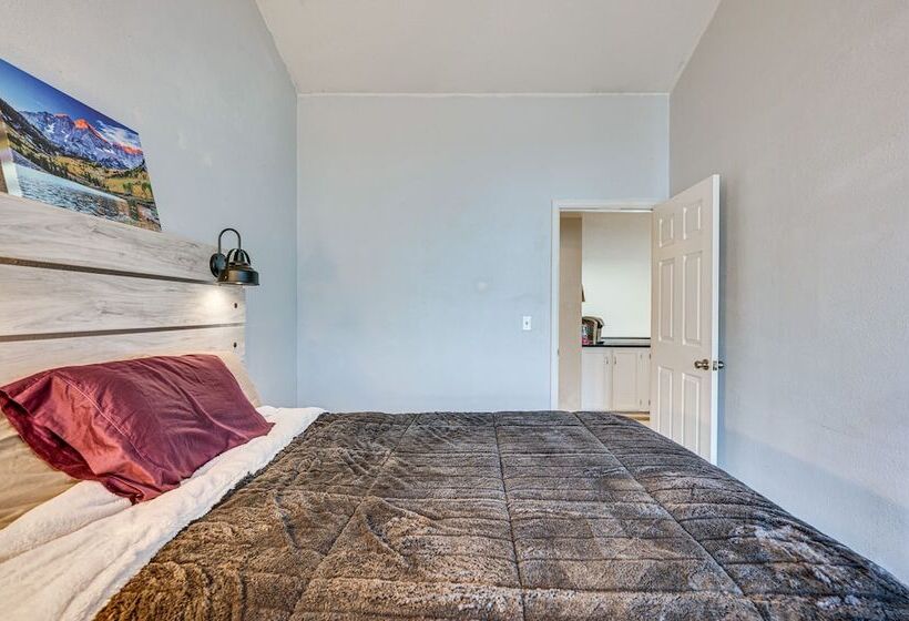 Arvada Home W/ Patio & Fire Pit ~ 16 Mi To Denver!