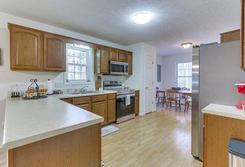 Basye Retreat W/ Hot Tub: 1 Mi To Bryce Resort!