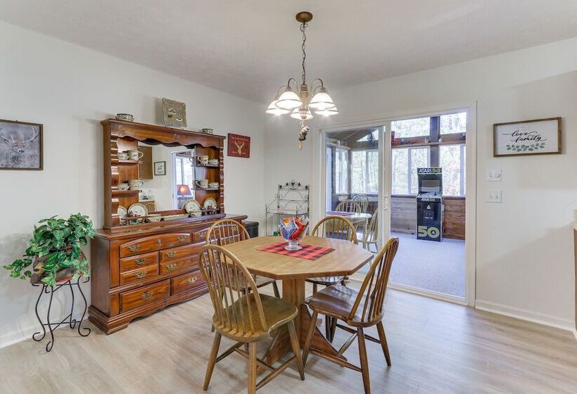 Basye Retreat W/ Hot Tub: 1 Mi To Bryce Resort!