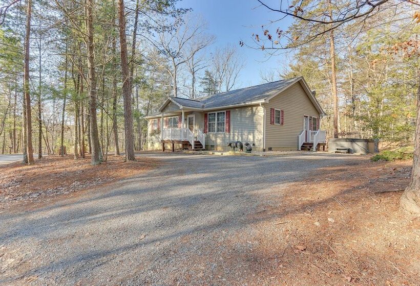 Basye Retreat W/ Hot Tub: 1 Mi To Bryce Resort!