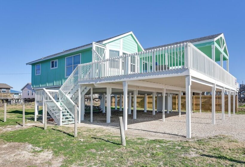 Oceanfront Surfside Beach Home W/ Amazing Views!