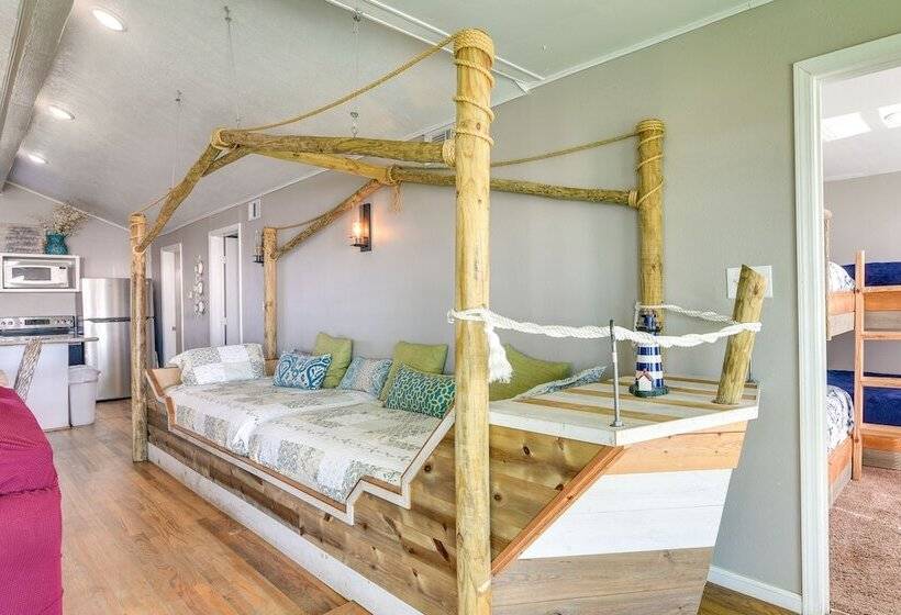 Oceanfront Surfside Beach Home W/ Amazing Views!