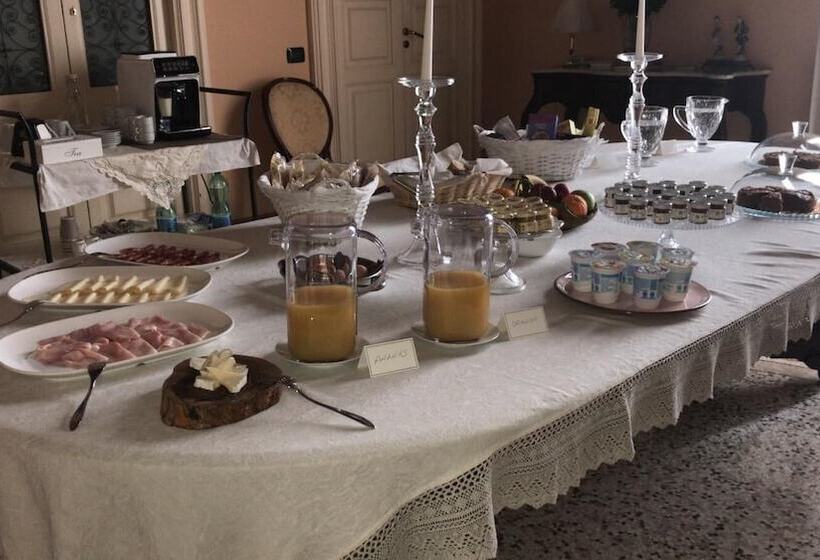 צימר Palazzo Francesco Grassi Luxury Rooms