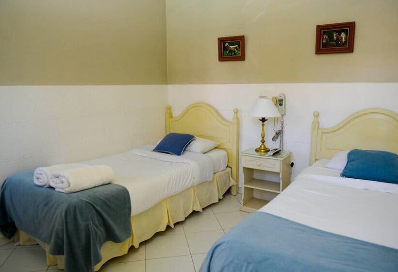 Bed and Breakfast Posada Bernie's