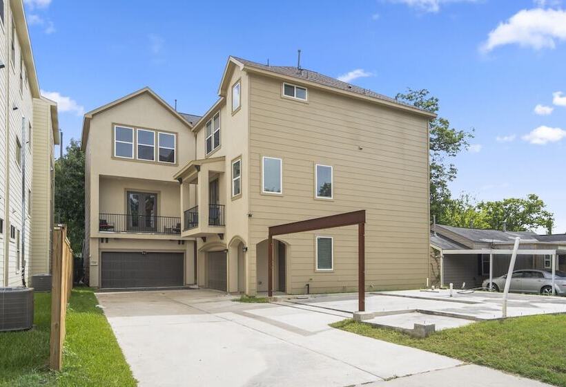 تختخواب و صبحانه Spacious 3 Bed House Near Md Anderson