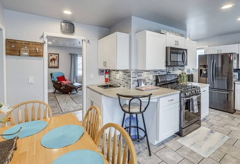 Billings Home W/ Trampoline, Gas Grill & Fire Pit!