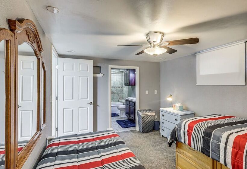 Billings Home W/ Trampoline, Gas Grill & Fire Pit!